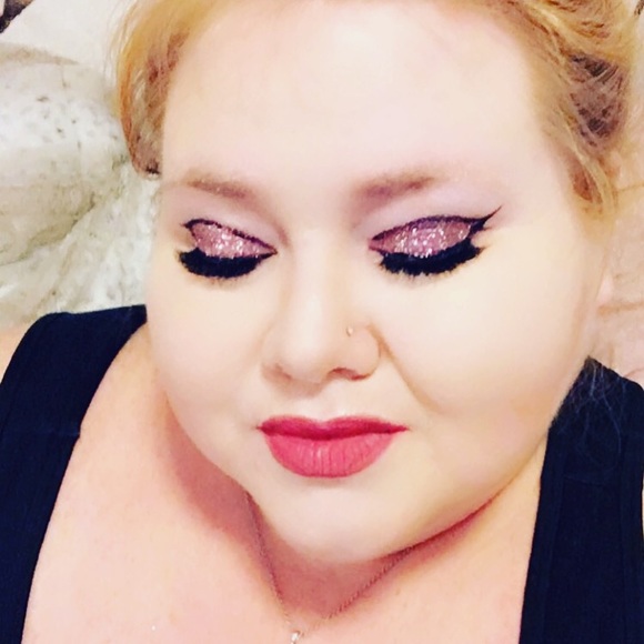 Meet your Posher, Brandie - Picture 2 of 8